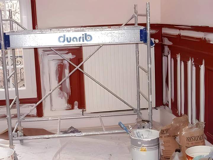 Chantier de peinture intérieure, Île-de-France