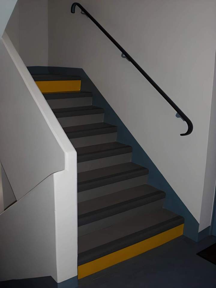 Revêtement d'escalier en vinyle, Île-de-France