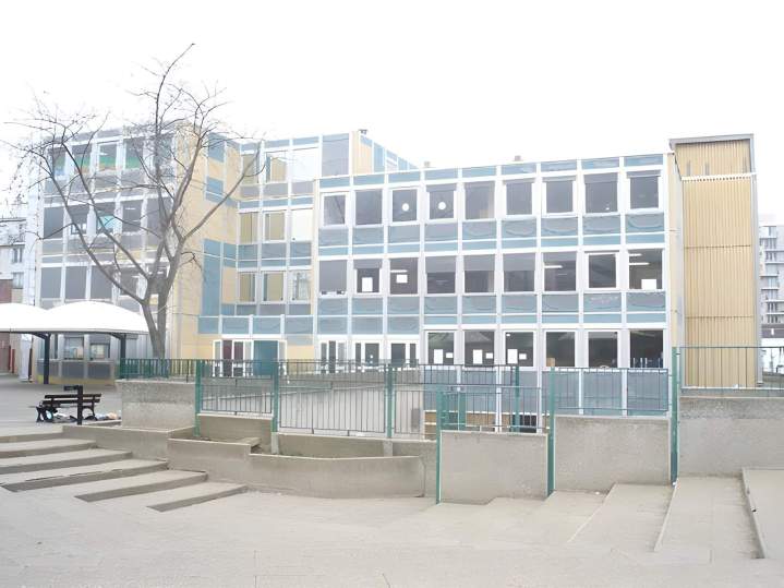 Façade du Groupe Scolaire A. Bachelet, Île-de-France