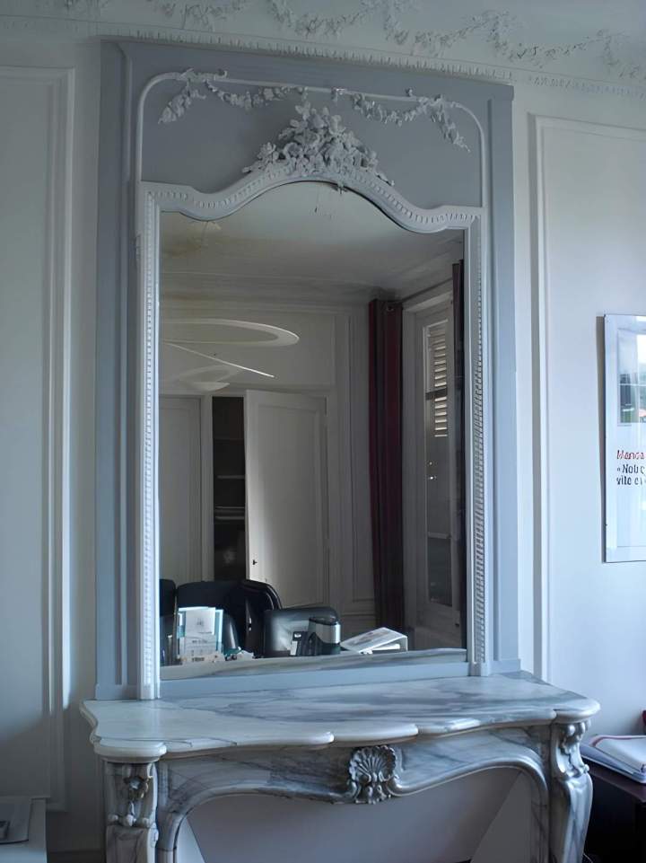 Décoration murale, Île-de-France