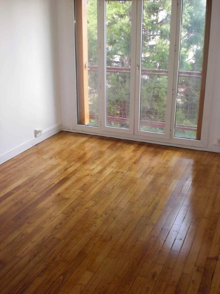 Sol en parquet vitrifié, Île-de-France